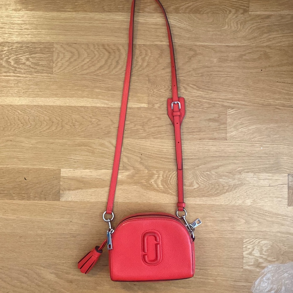 Marc Jacobs Shutter Leather Crossbody